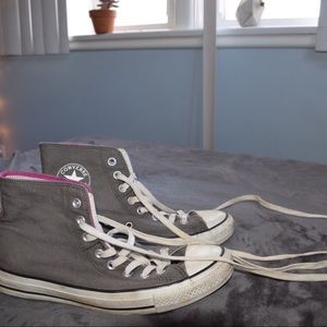 Grey converse